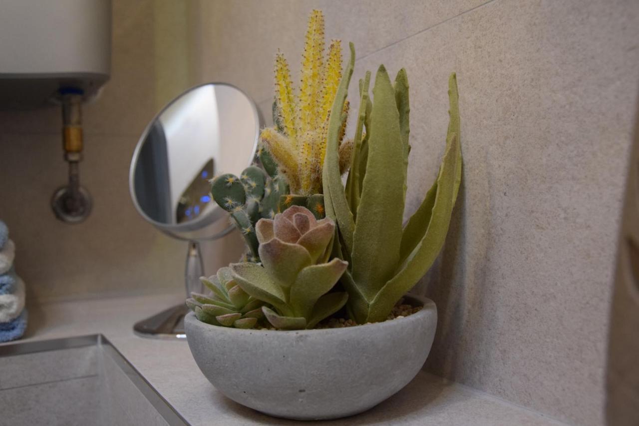 Luxurious Apartment Majda, 2 Bathrooms And Free Parking Split Bagian luar foto