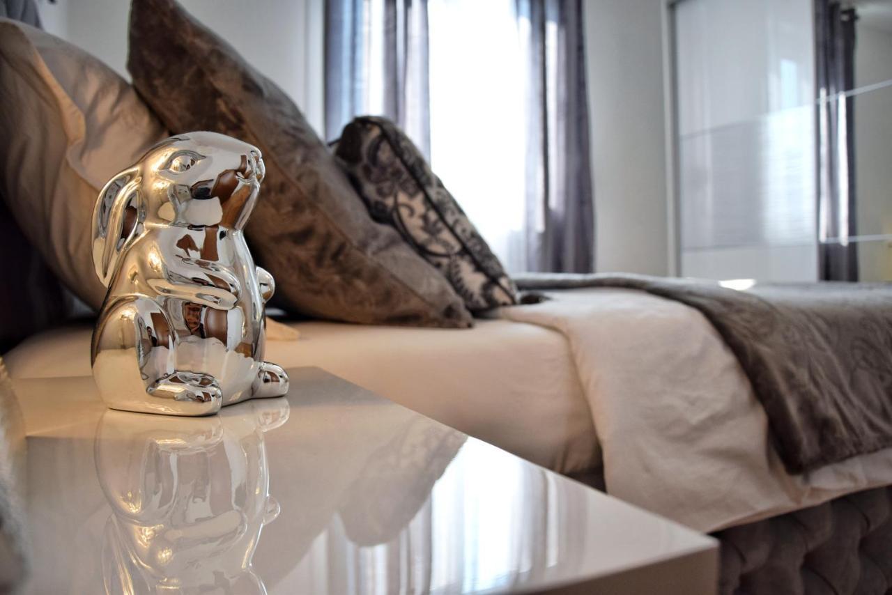 Luxurious Apartment Majda, 2 Bathrooms And Free Parking Split Bagian luar foto