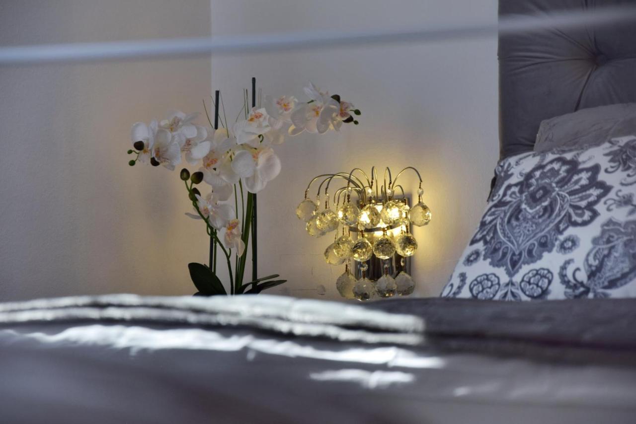 Luxurious Apartment Majda, 2 Bathrooms And Free Parking Split Bagian luar foto