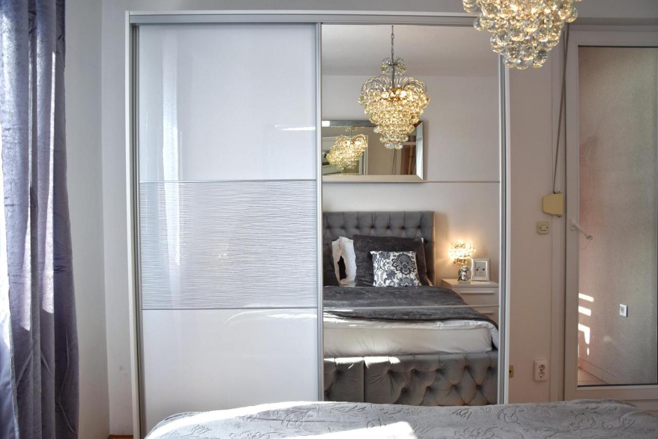 Luxurious Apartment Majda, 2 Bathrooms And Free Parking Split Bagian luar foto